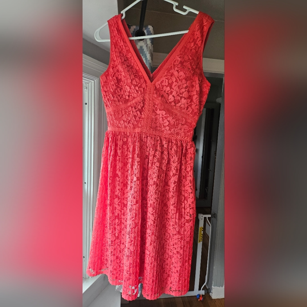 Maggie Size 2 Tulip Red London Sleeveless dress